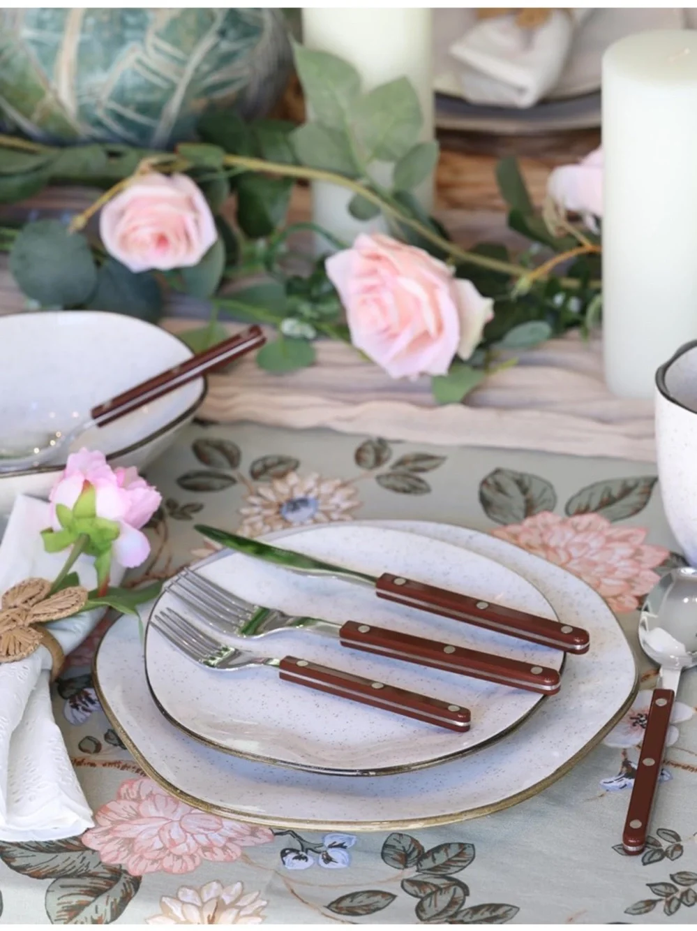 ANNOVA NWT 10pc Stainless Steel silverware set -silver/brown - Picture 2 of 10